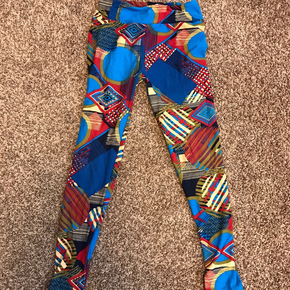 LulaRoe buttery soft leggings OS