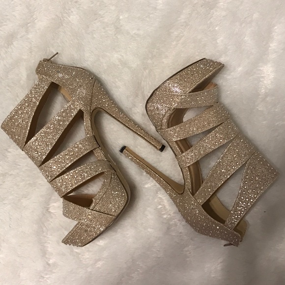 ❌SOLD❌Glitz + Glam Heels - Picture 5 of 8