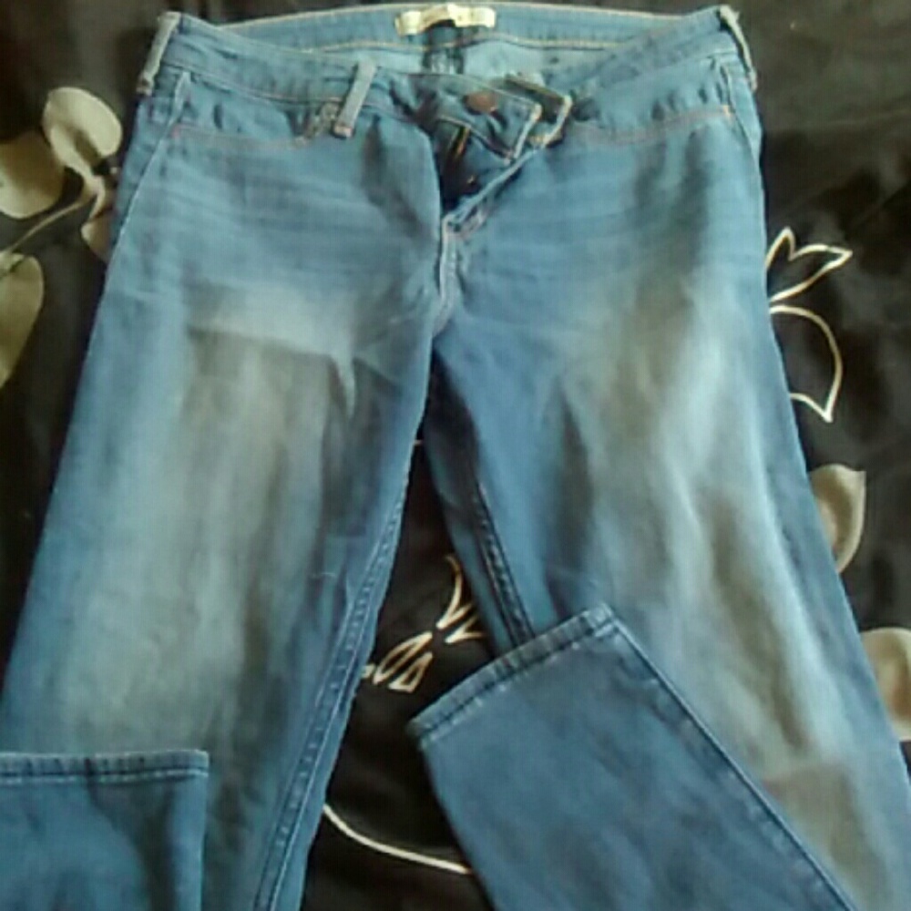 Light skinny jeans