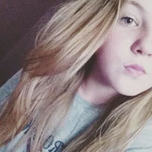 Meet your Posher, Chloe