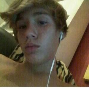 Meet your Posher, Aaron