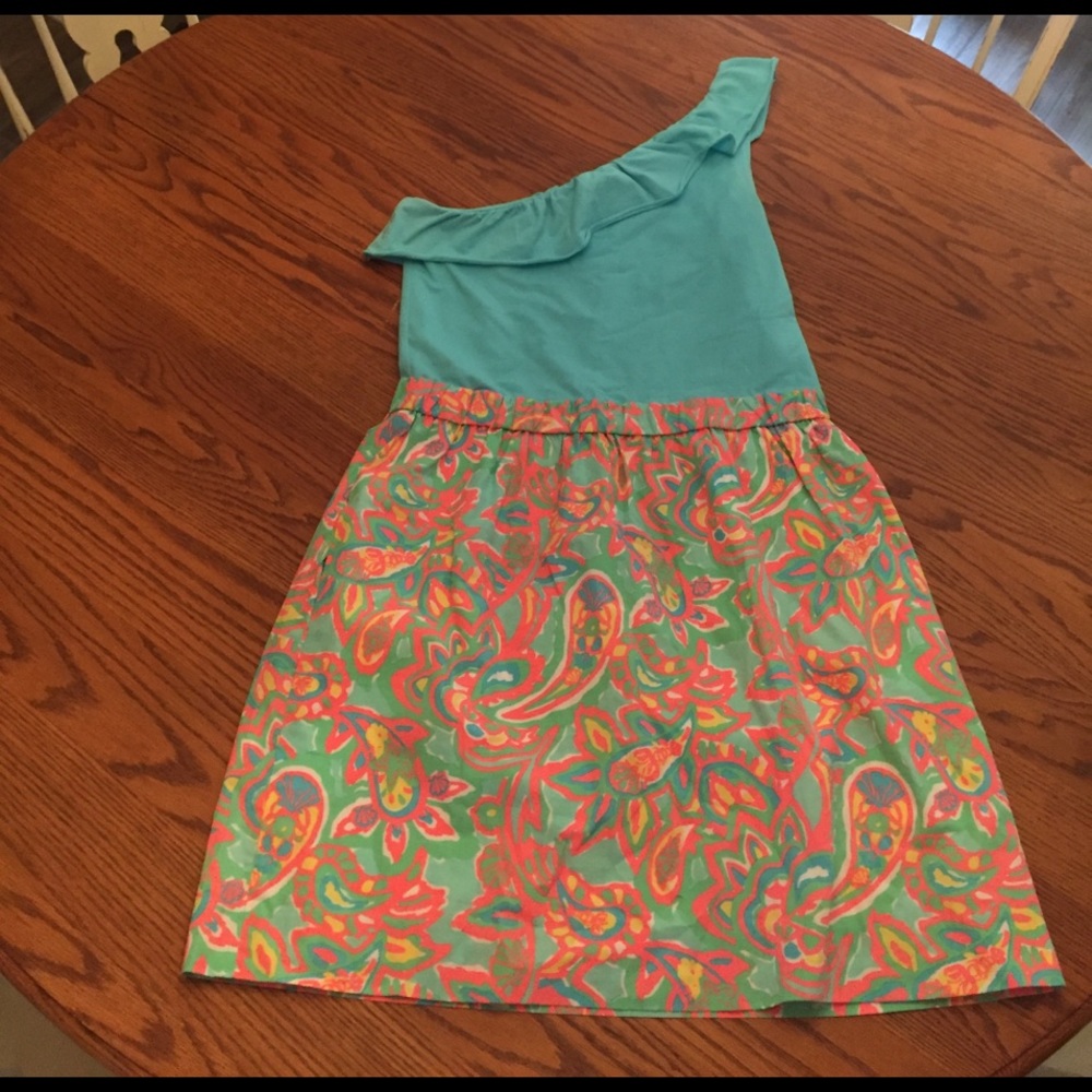 Lilly Pulitzer one shoulder dress size medium