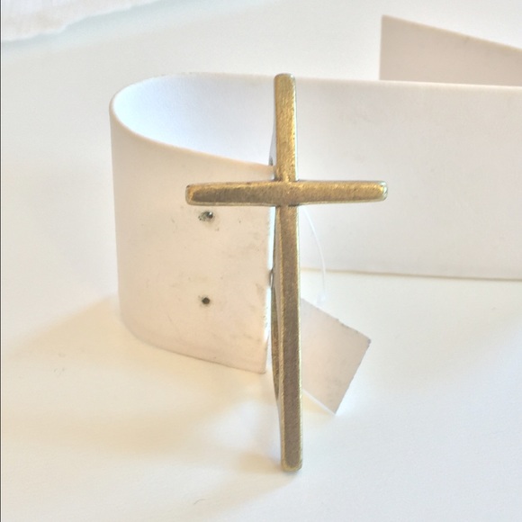 Two finger double cross brass knuckles ring - Picture 2 of 3