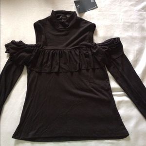 NWT cold shoulder sexy top xs