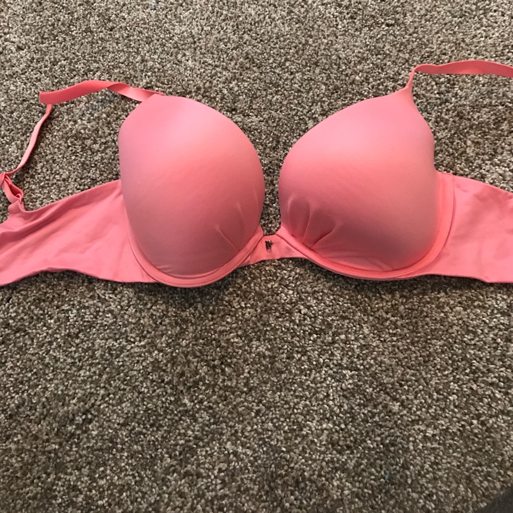 Victoria's Secret bra, 34dd