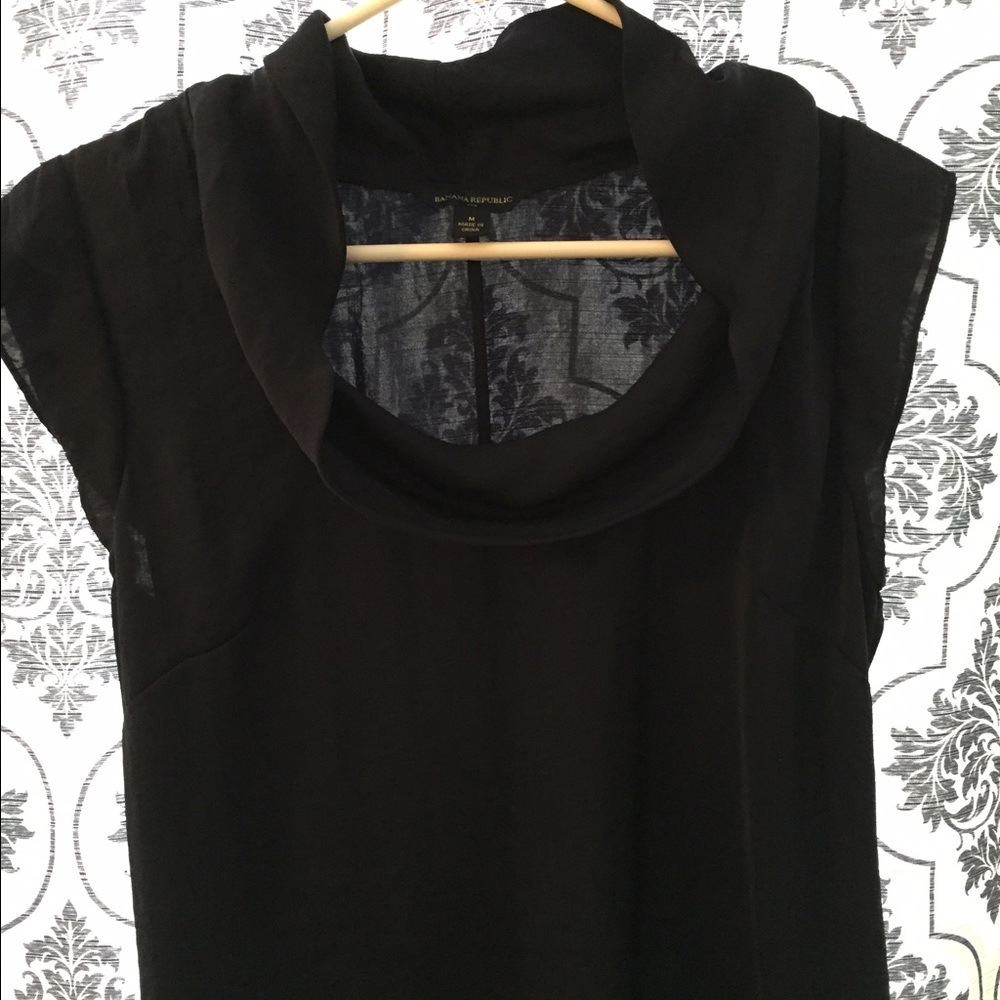 Banana Republic Top size M