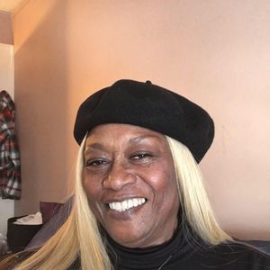 Meet your Posher, Joan