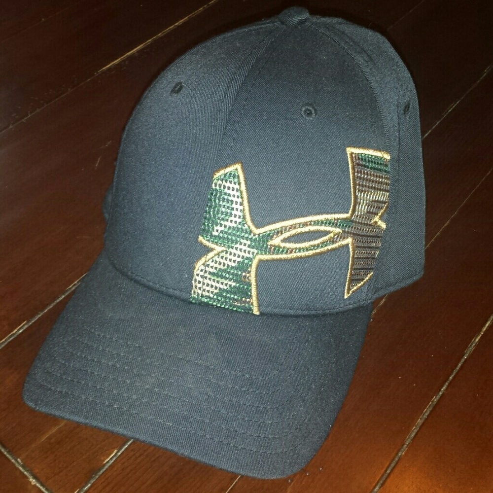 Men's Under Armour hat