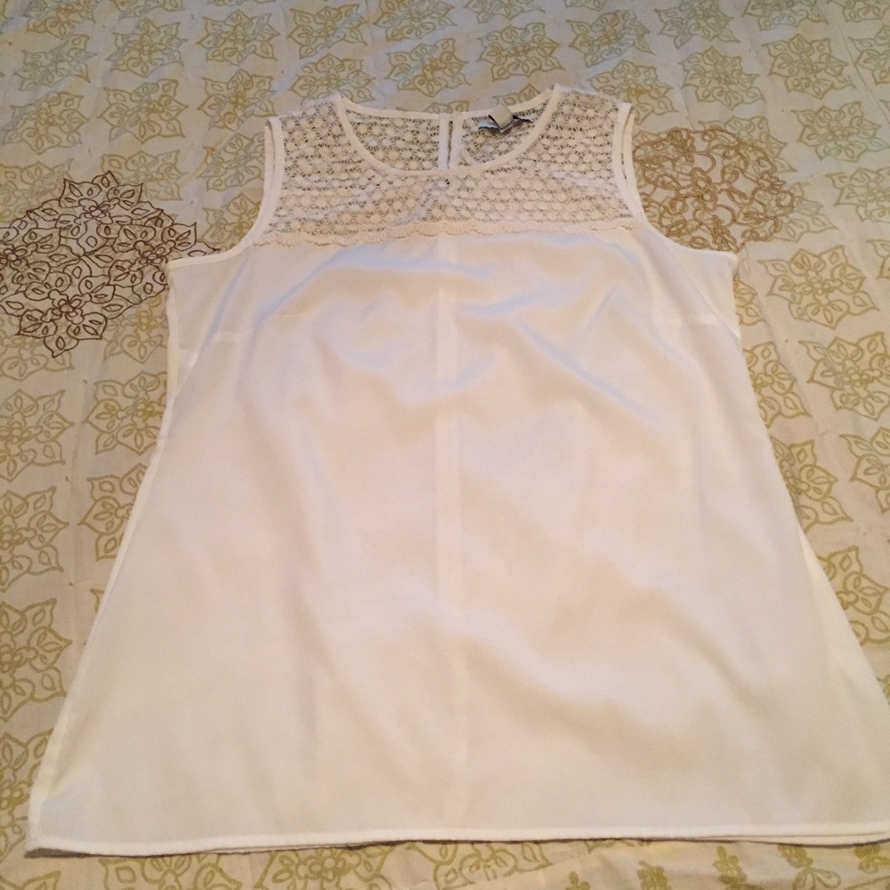 Banana Republic Cream shell