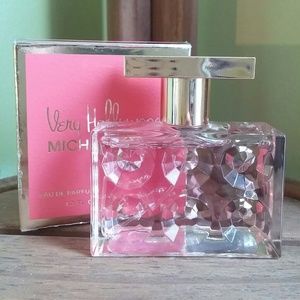 Very Hollywood by Michael Kors Perfume