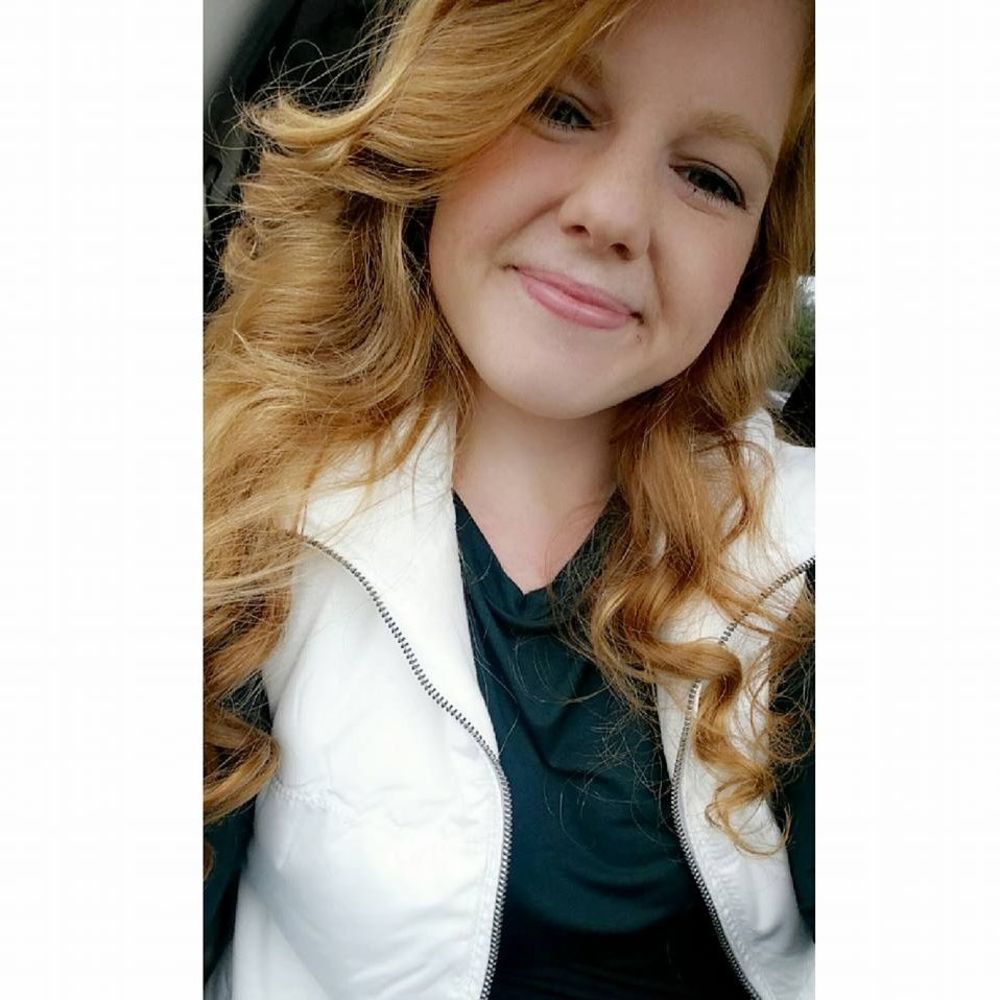 Meet your Posher, Courtney