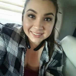 Meet your Posher, Jacqueline