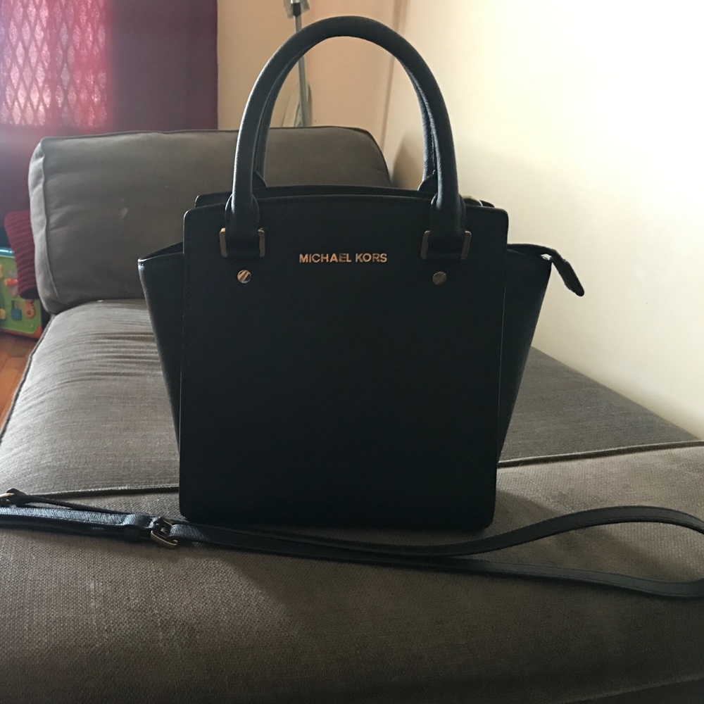 Michael Kors hand bag