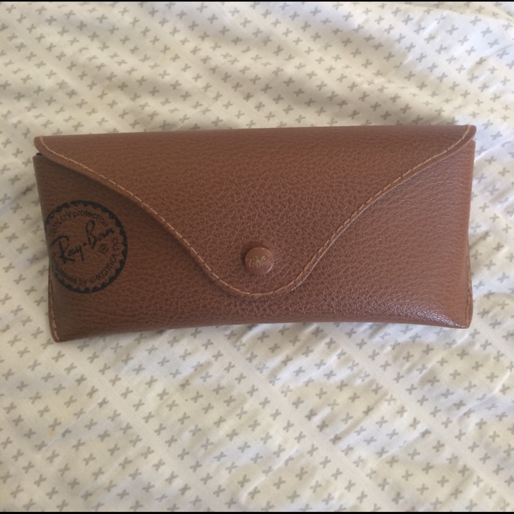 Black Ray-Ban Sunglasses Case