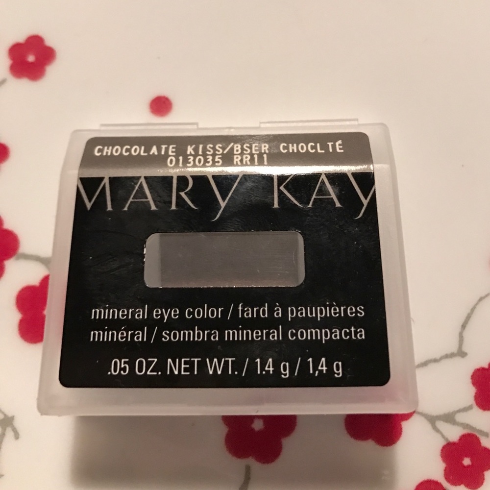 Never Used Mary Kay Mineral Eye Shadow Chocolate