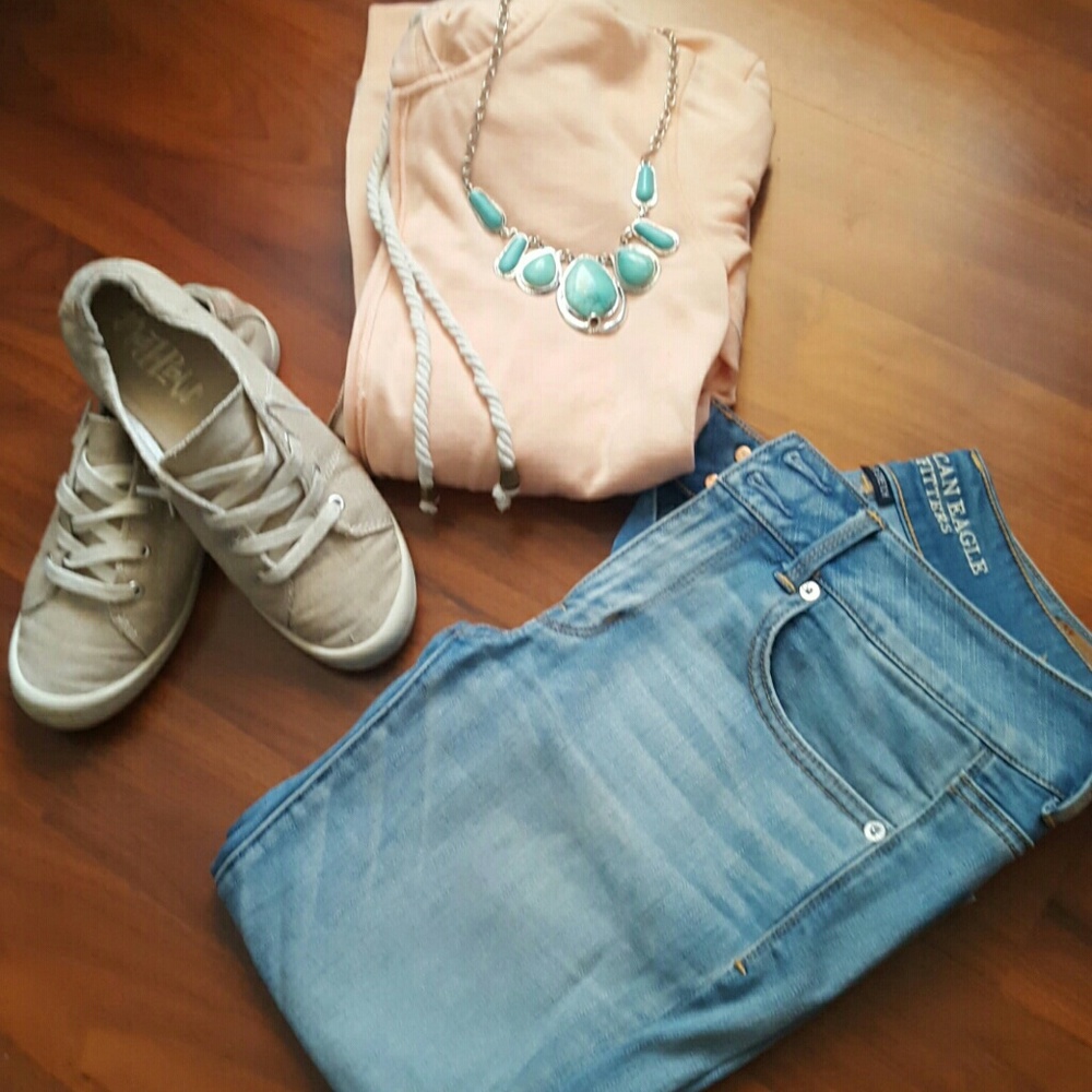 American Eagle artist crop super stretch jeans