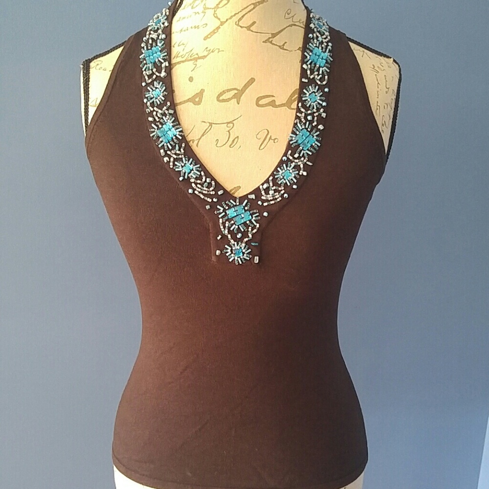 Sleeveless brown knit top w beaded embellishments