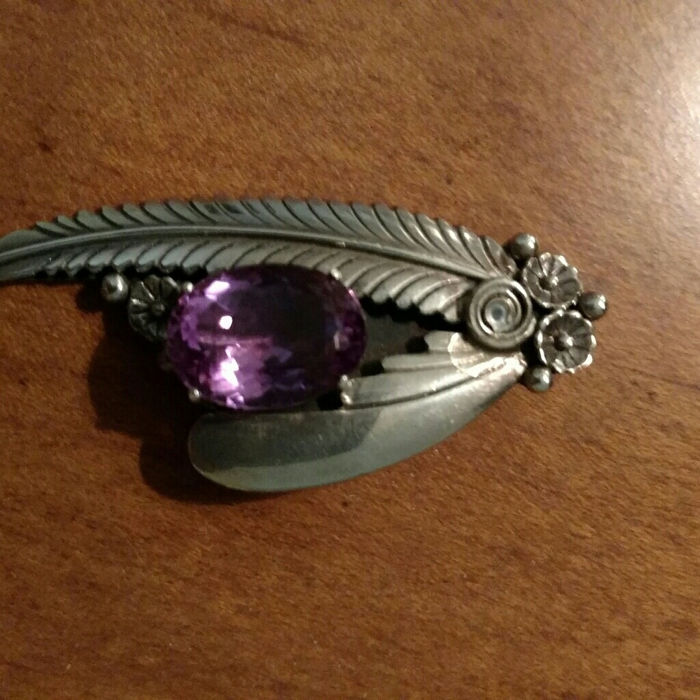 Silver Zuni Brooch w/ Amaythis Stone