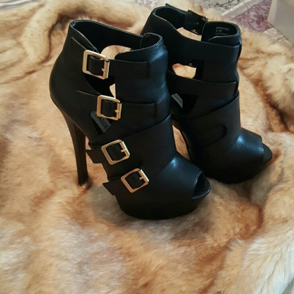 Brand New Never Worn Steve Madden Heels W/O box