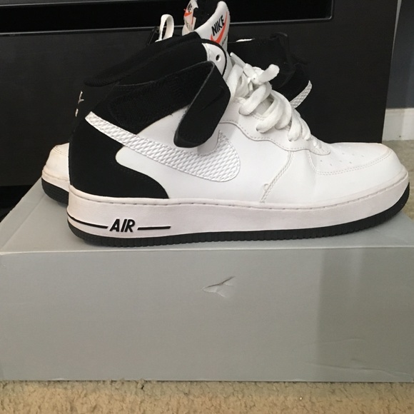 Nike Air Force 1 Mid - Picture 2 of 4