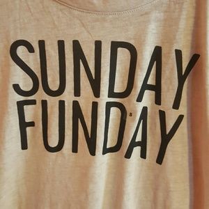 Sunday Funday  t-shirt  Sz S