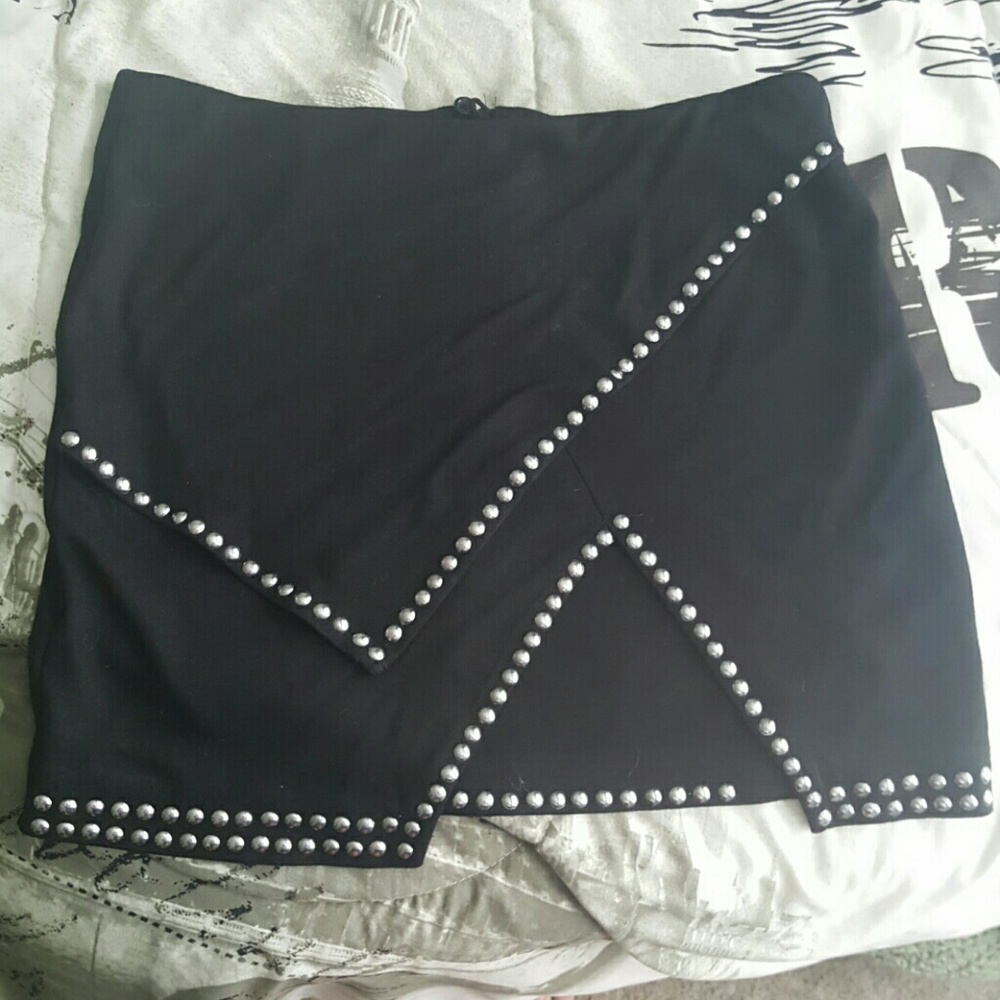 Black mini skirt