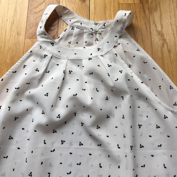 NWOT loft shell - Picture 2 of 2