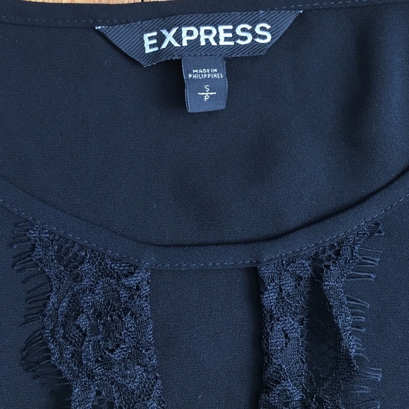 Express lace black top - Picture 2 of 3