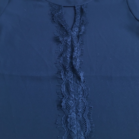 Express lace black top - Picture 3 of 3