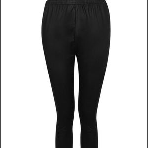 Wet Look Pocket Back Legging