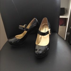 Guess 4" black patent heels