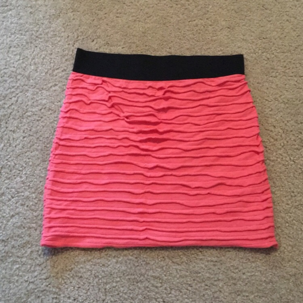 High Waisted Knit Ruffle Skirt
