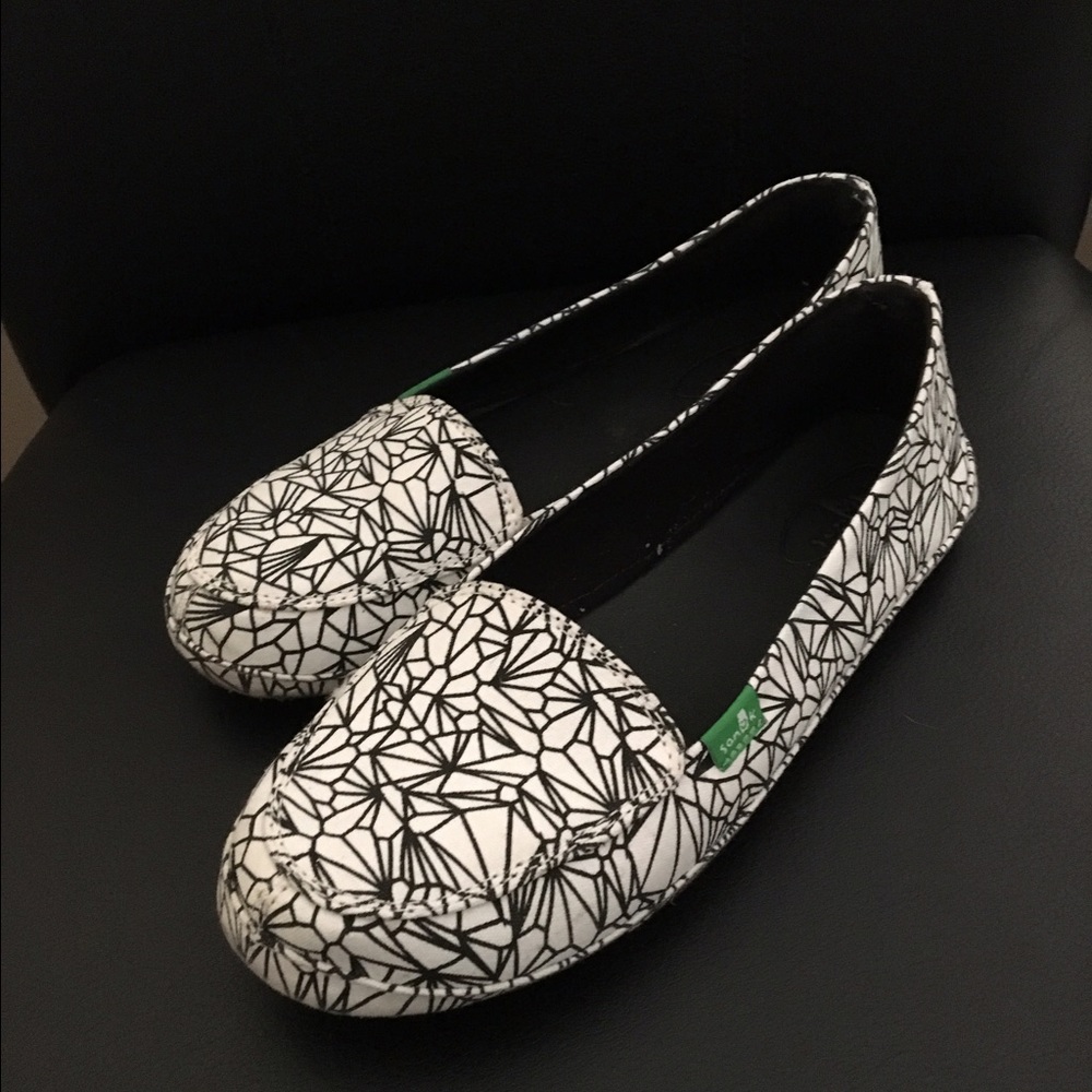Sanuk slip on : BUNDLE @aiyare