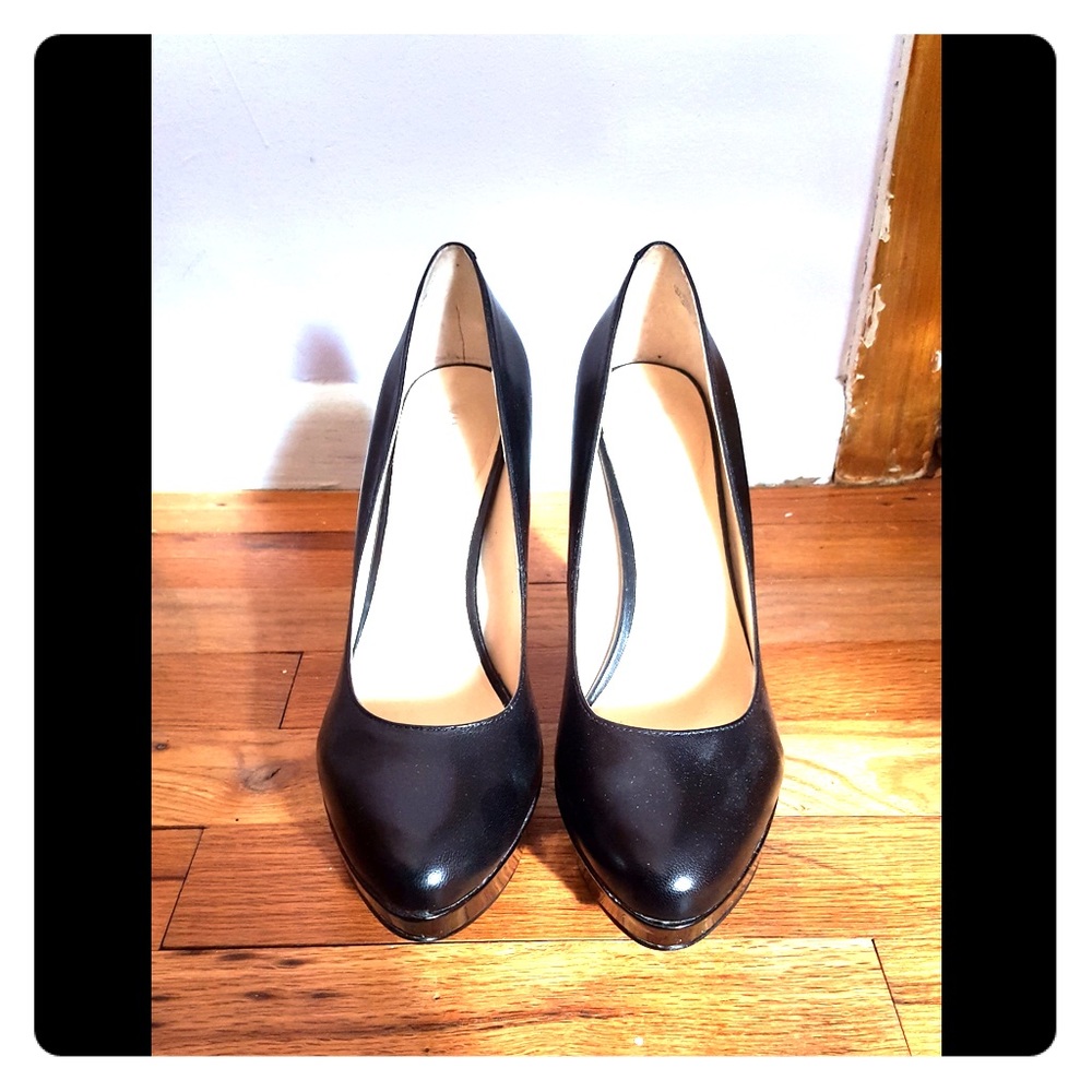 Nine West Black Leather Round Toe Heels