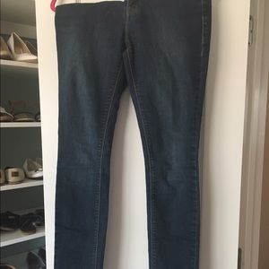 ‼️FINAL MARKDOWNS‼️The Limited Skinny Jeans