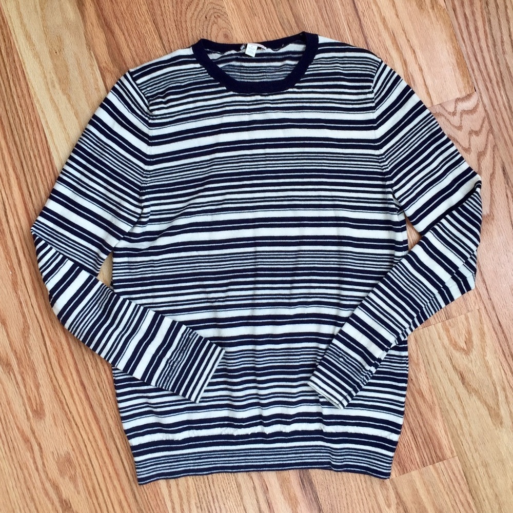 Gap Sweater