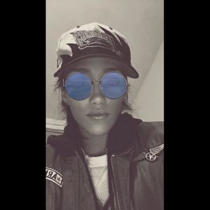 Meet your Posher, Andrea