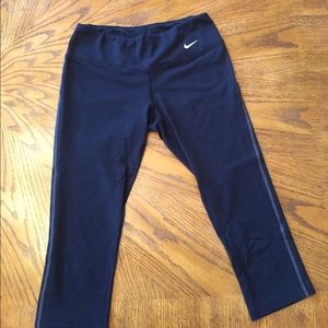 Nike Dri-Fit Cropped Workout Pants