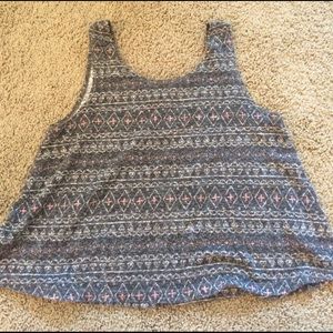 tank top style crop top