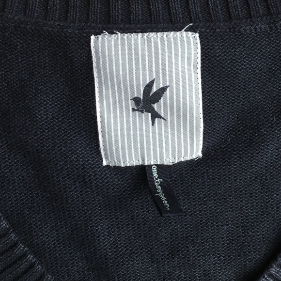 One Teaspoon black sweater with pocket - Picture 2 of 4