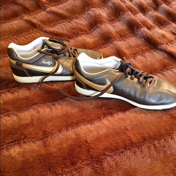 nike ronaldinho indoor shoes