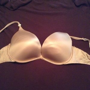 Cosmopolitan bra size 36D