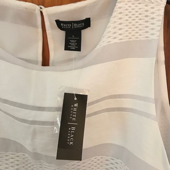 White blouse - Picture 2 of 3