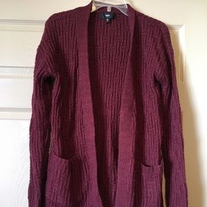 Mossimo burgundy sweater