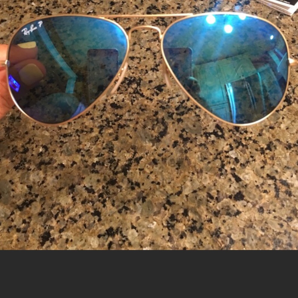Polarized ray ban aviators