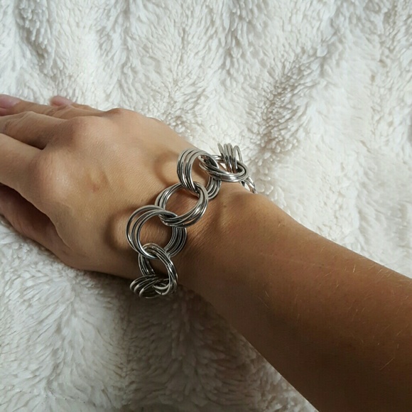 LIA SOPHIA bracelet - Picture 3 of 3