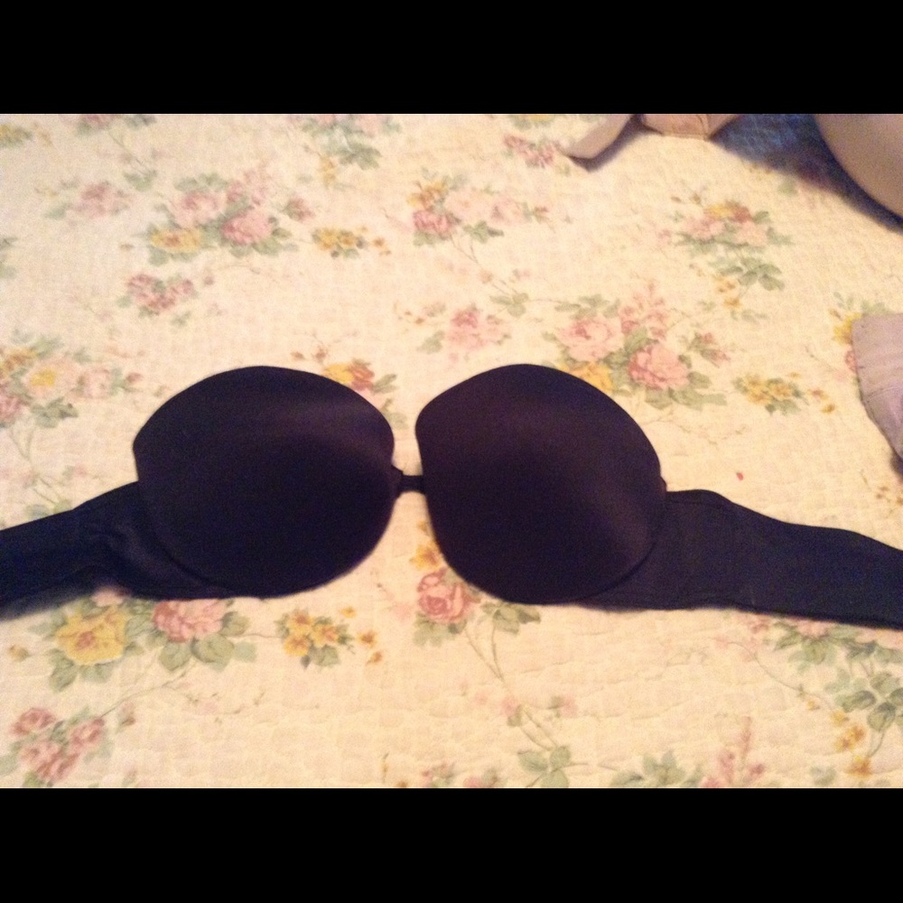 Wonderbra black strapless 36A