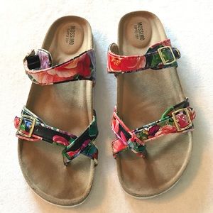 Mossimo Floral Sandals. Size 7.