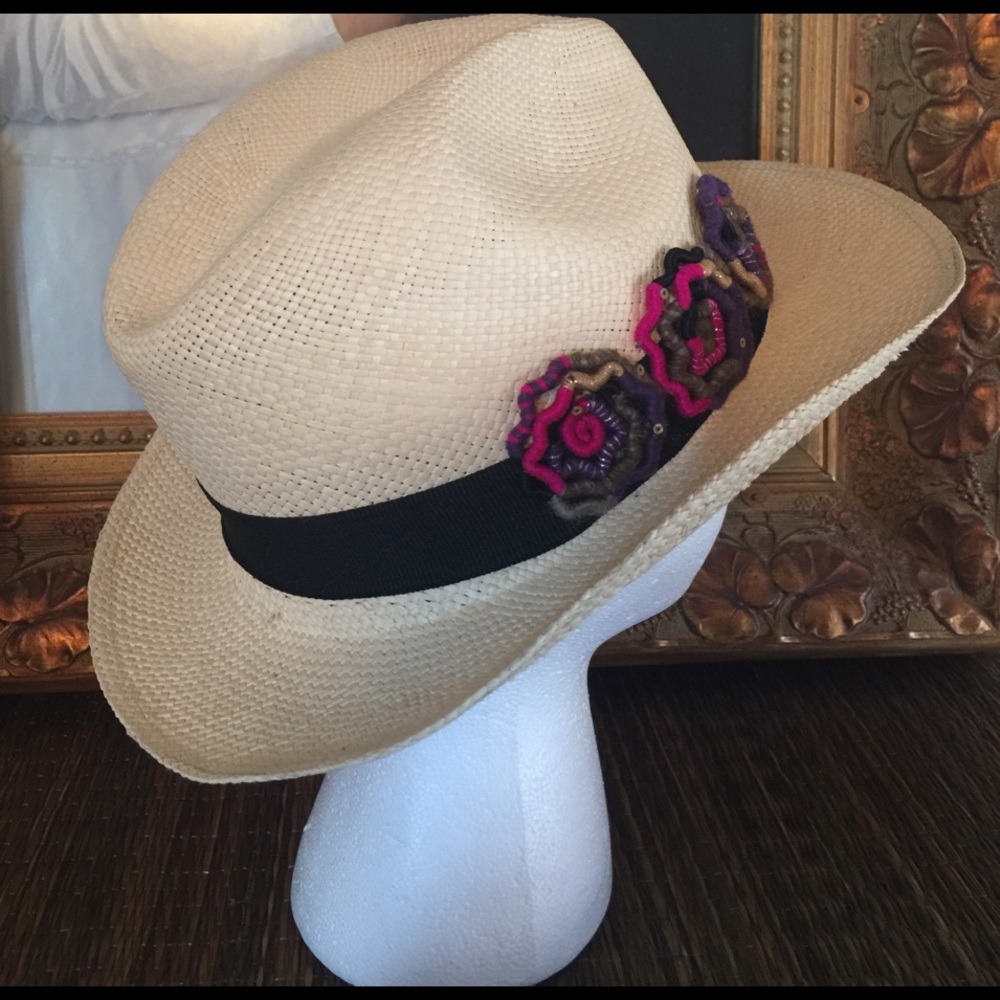 Gorgeous hand made hat, new