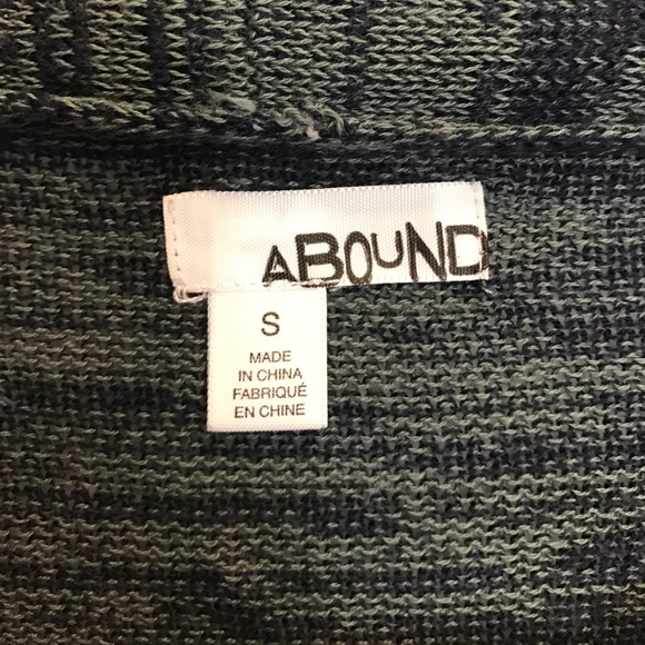 Open Sweater - Picture 2 of 3